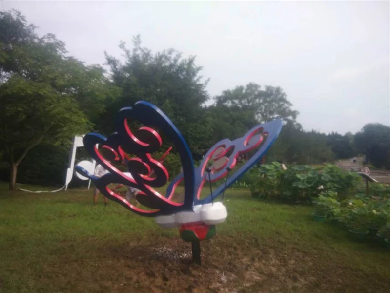 不锈钢雕塑